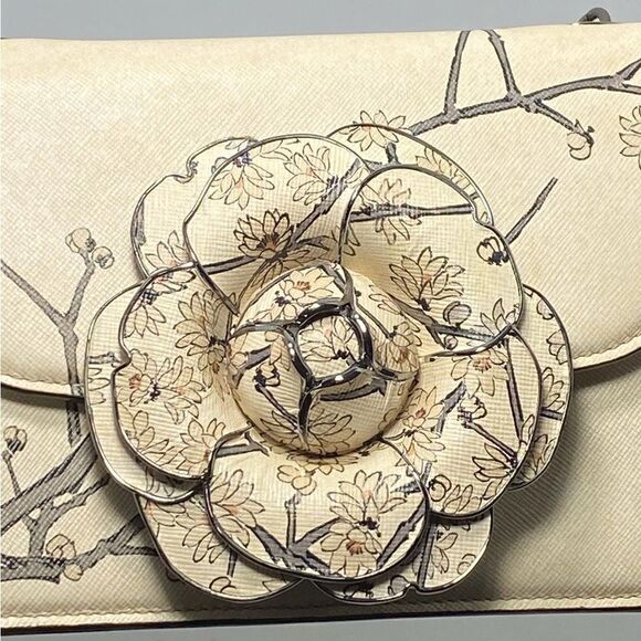 Oscar de la Renta Tro Printed Saffiano Leather Crossbody Bag - Picture 5 of 16